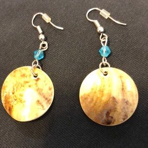 Women’s Dangling Earrings with Shell and Stone